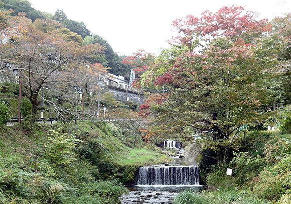 加寿美橋から見た鈴川