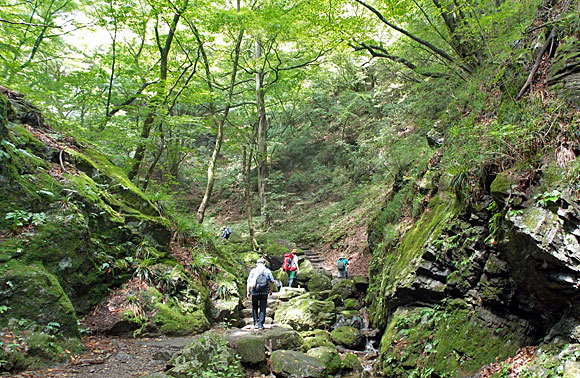 大岳山登山・ロックガーデン