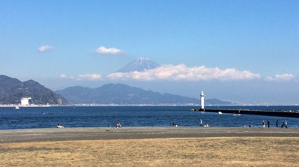 三保半島「三保真崎海水浴場」