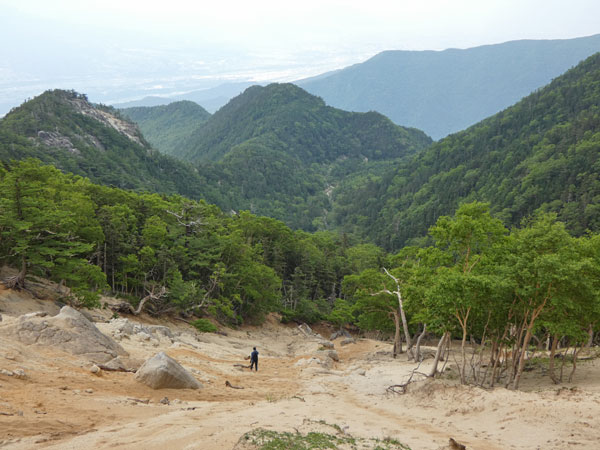 地蔵岳から鳳凰小屋まで下山