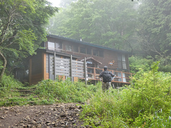 丹沢登山：見晴茶屋に到着