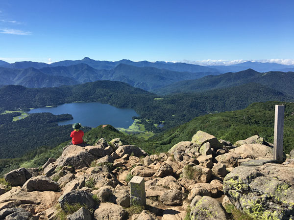 燧ケ岳登山・俎嵓（まないたぐら）の山頂