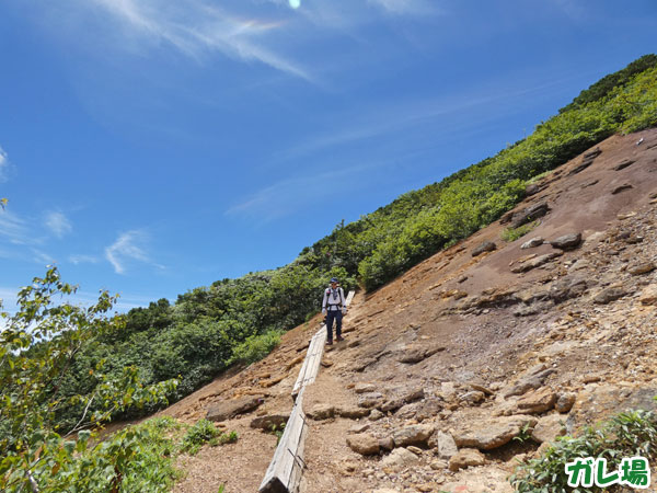 燧ケ岳登山・ガレ場