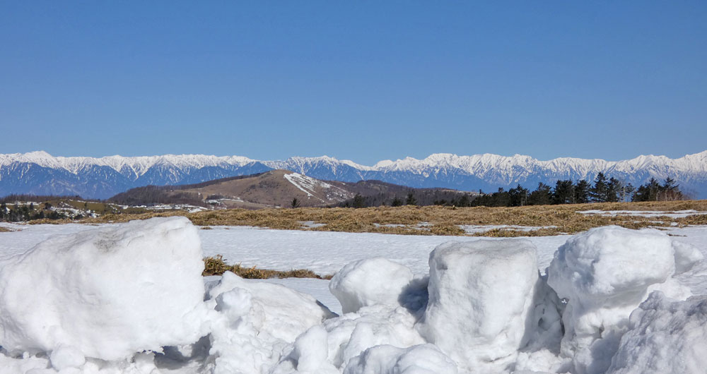 立山連峰などが見渡せる