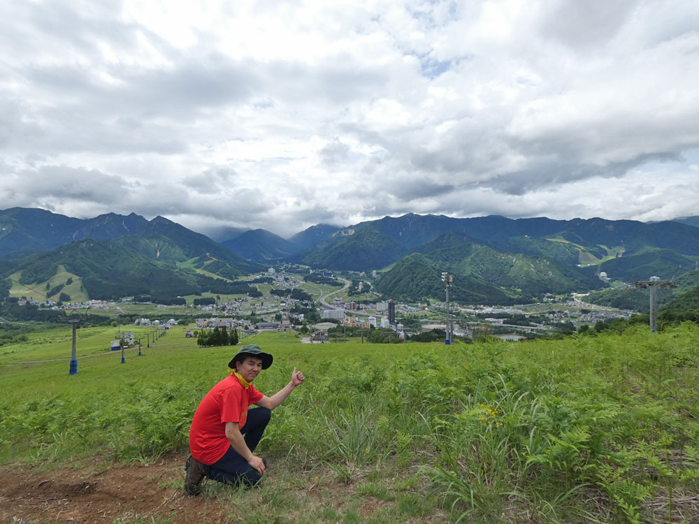 岩原スキー場から越後湯沢町の町並みを堪能