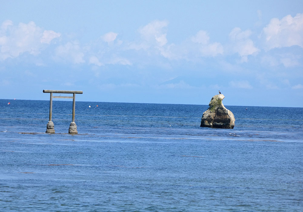 見附島（軍艦島）