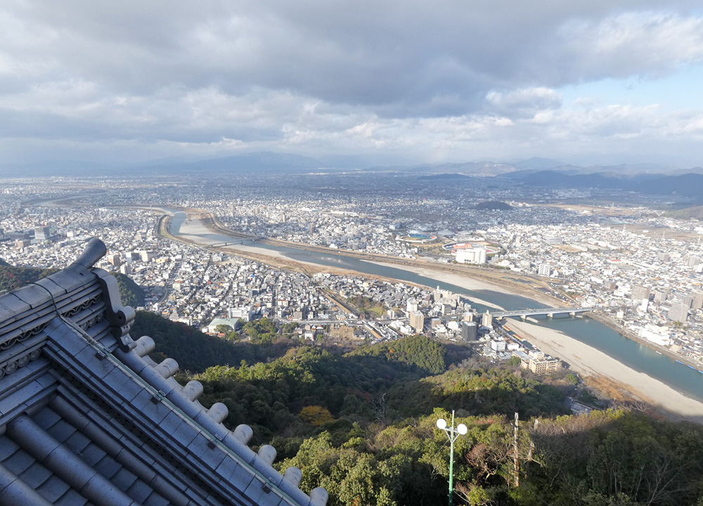 岐阜城「望楼の間」からの眺望