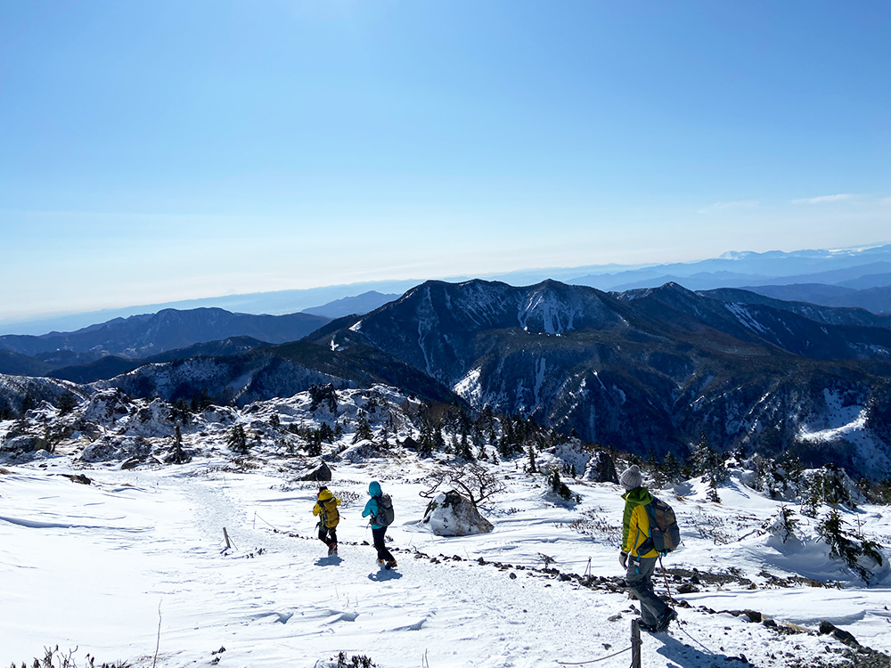 日光白根山へ雪山登山・下山