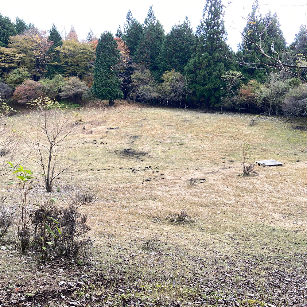 黍殻避難小屋(きびがらひなんごや)